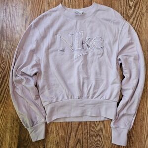 Nike Crop Crewneck Sweatshirt Size XS Light Purple Crop Top‎ Women's XS Youth Xs